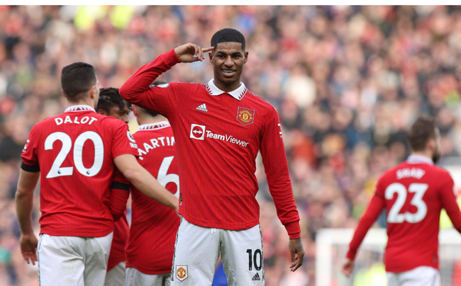 总决赛中 总决赛中