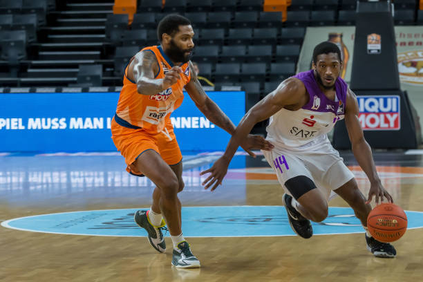 研究对手近 研究对手近